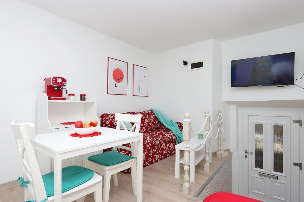 Sha La La - Charming, Unique Studio In A Historic Building Next To A Castle, Wifi, Smart Tv, Washer-Dryer Bakar Kültér fotó