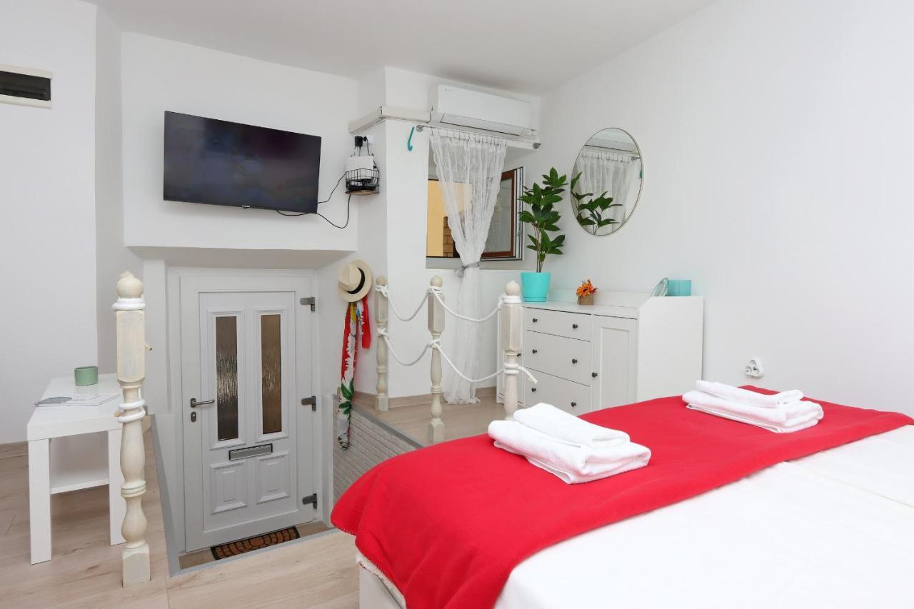 Sha La La - Charming, Unique Studio In A Historic Building Next To A Castle, Wifi, Smart Tv, Washer-Dryer Bakar Kültér fotó