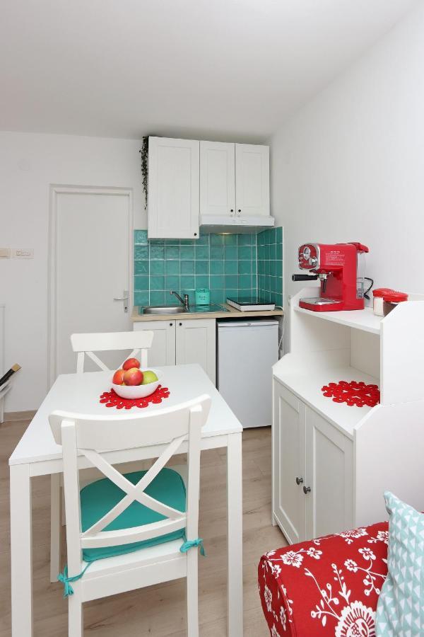 Sha La La - Charming, Unique Studio In A Historic Building Next To A Castle, Wifi, Smart Tv, Washer-Dryer Bakar Kültér fotó